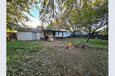 1318 Honeysuckle Drive, Mansfield, TX 76063 - Photo 17