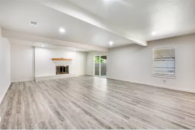 733 SE 3rd Street, Grand Prairie, TX 75051 - Photo 5