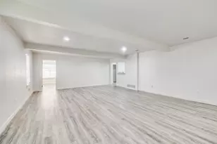 733 SE 3rd St, Grand Prairie, TX 75051 - Photo 7