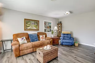 5805 Circular Dr, North Richland Hills, TX 76117 - Photo 11