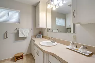 5805 Circular Dr, North Richland Hills, TX 76117 - Photo 7