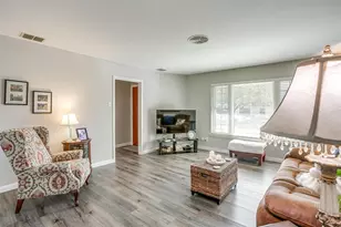 5805 Circular Dr, North Richland Hills, TX 76117 - Photo 9