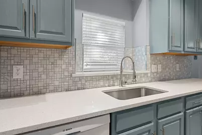 4402 Spring Garden Drive, Arlington, TX 76016 - Photo 5