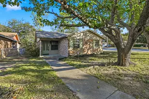 402 Vicki St, Keller, TX 76248 - Photo 1