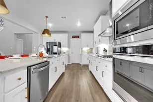 1424 Eagle Feather Way, Fort Worth, TX 76052 - Photo 9