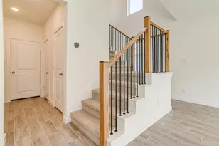 4524 Hogan's Alley Dr, Arlington, TX 76001 - Photo 9