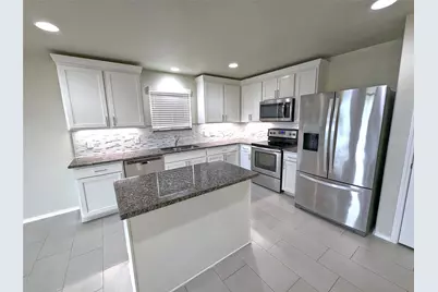 704 Rivers Creek Lane, Little Elm, TX 75068 - Photo 5