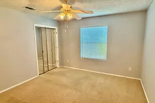 930 Dunkirk Ln, Arlington, TX 76017 - Photo 19