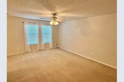 930 Dunkirk Lane, Arlington, TX 76017 - Photo 5