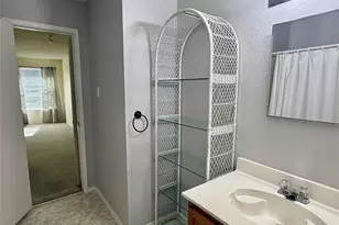 930 Dunkirk Ln, Arlington, TX 76017 - Photo 29