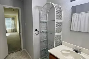 930 Dunkirk Ln, Arlington, TX 76017 - Photo 27