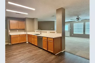 930 Dunkirk Lane, Arlington, TX 76017 - Photo 11