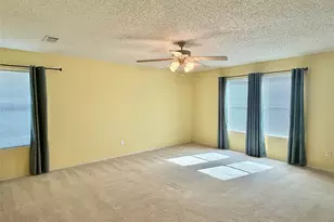 930 Dunkirk Ln, Arlington, TX 76017 - Photo 15