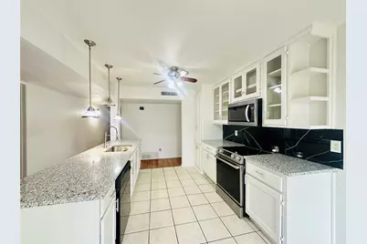 1814 Woodbury, Carrollton, TX 75007 - Photo 7