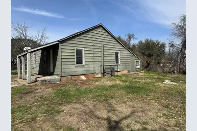 713 Wright Court, Granbury, TX 76048 - Photo 3