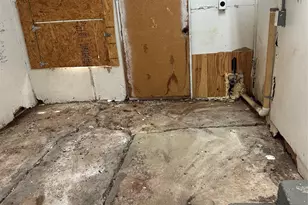 713 Wright Ct, Granbury, TX 76048 - Photo 11