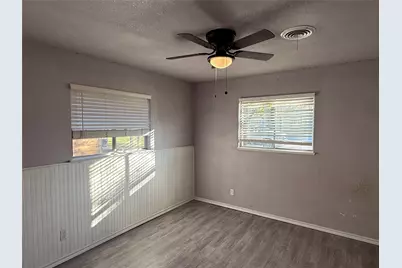 1513 Lawdwin Avenue, Bridgeport, TX 76426 - Photo 17