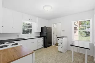 1822 W Hickory St, Denton, TX 76201 - Photo 11