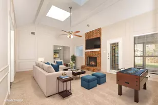 2015 Robin Hill Ln, Carrollton, TX 75007 - Photo 7