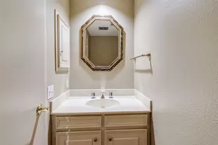 6754 E NW Hwy, Dallas, TX 75231 - Photo 11