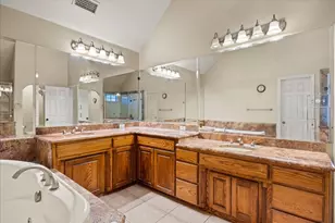 6705 Forest Oaks Ct, Granbury, TX 76049 - Photo 15