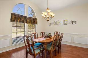 6705 Forest Oaks Ct, Granbury, TX 76049 - Photo 11