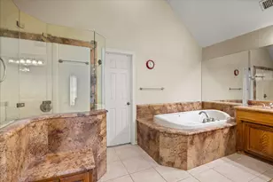 6705 Forest Oaks Ct, Granbury, TX 76049 - Photo 17