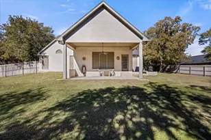 6705 Forest Oaks Ct, Granbury, TX 76049 - Photo 29