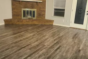 12412 Tulip Dr, Balch Springs, TX 75180 - Photo 11