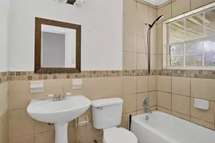 2041 W Colorado Blvd, Dallas, TX 75208 - Photo 13