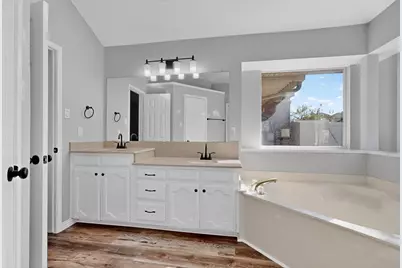 8510 Hartford Drive, Rowlett, TX 75089 - Photo 3