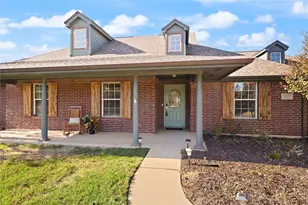 2021 Running Brook Dr, Joshua, TX 76058 - Photo 7