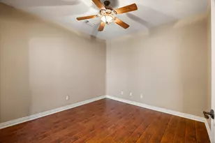 603 N Avalon Ct, Granbury, TX 76048 - Photo 7