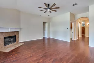 7927 Fox Chase Dr, Arlington, TX 76001 - Photo 7