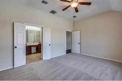 7927 Fox Chase Drive, Arlington, TX 76001 - Photo 13
