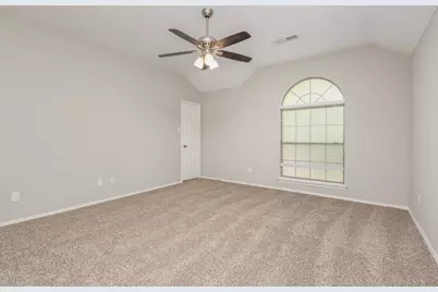 2871 Park Place Drive, Grand Prairie, TX 75052 - Photo 11