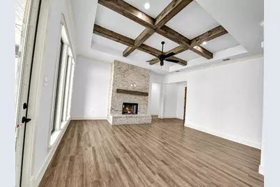 10016 Valley Oak Way, Springtown, TX 76082 - Photo 7