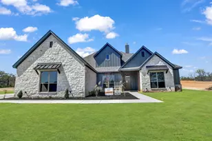 10016 Valley Oak Way, Springtown, TX 76082 - Photo 1