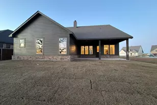 1132 Trinity Dr, Springtown, TX 76082 - Photo 9