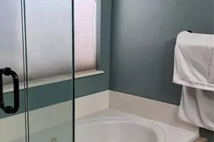 809 Forest Hollow Dr, Hurst, TX 76053 - Photo 17