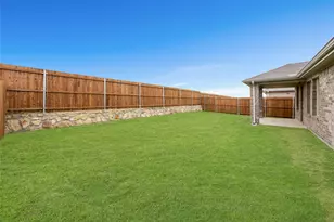 2221 Horseshoe Ln, Dallas, TX 75159 - Photo 21