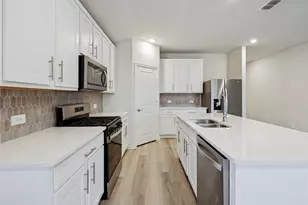 2221 Horseshoe Ln, Dallas, TX 75159 - Photo 5