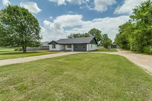 925 W Lucas Rd, Lucas, TX 75002 - Photo 9