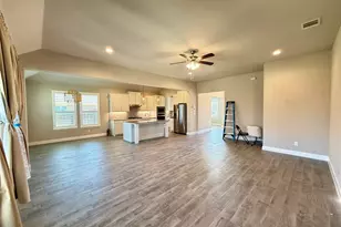 3476 Evergreen Wy, Grand Prairie, TX 76065 - Photo 7