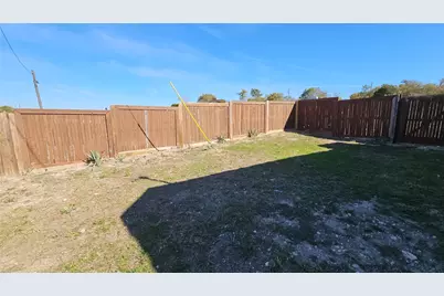 111 W Morning Dove Drive, Azle, TX 76020 - Photo 7