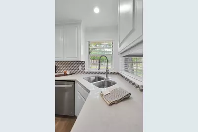 1068 Brazos Bluff Drive, China Spring, TX 76633 - Photo 15