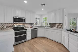 1068 Brazos Bluff Dr, China Spring, TX 76633 - Photo 13