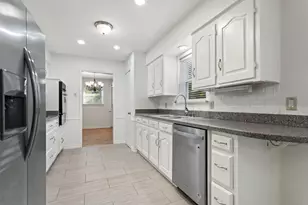 11045 Carissa Dr, Dallas, TX 75218 - Photo 9