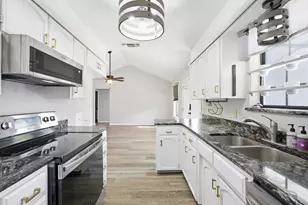 118 Black Forest Dr, Weatherford, TX 76086 - Photo 17