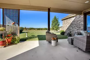 627 Bois D Arc St, Whitesboro, TX 76273 - Photo 1